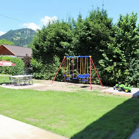 Gorgeous Luxurious House With Large Garden Close To The Town Centre And Piste Nyaraló Kötschach-Mauthen