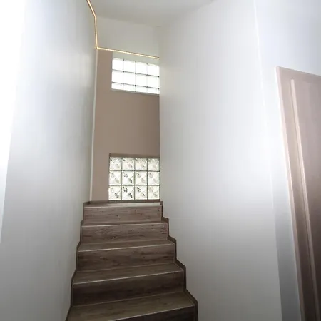 Nyaraló Gorgeous Luxurious House With Large Garden Close To The Town Centre And Piste *