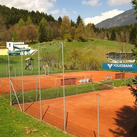 Nyaraló Gorgeous Luxurious House With Large Garden Close To The Town Centre And Piste Kötschach-Mauthen